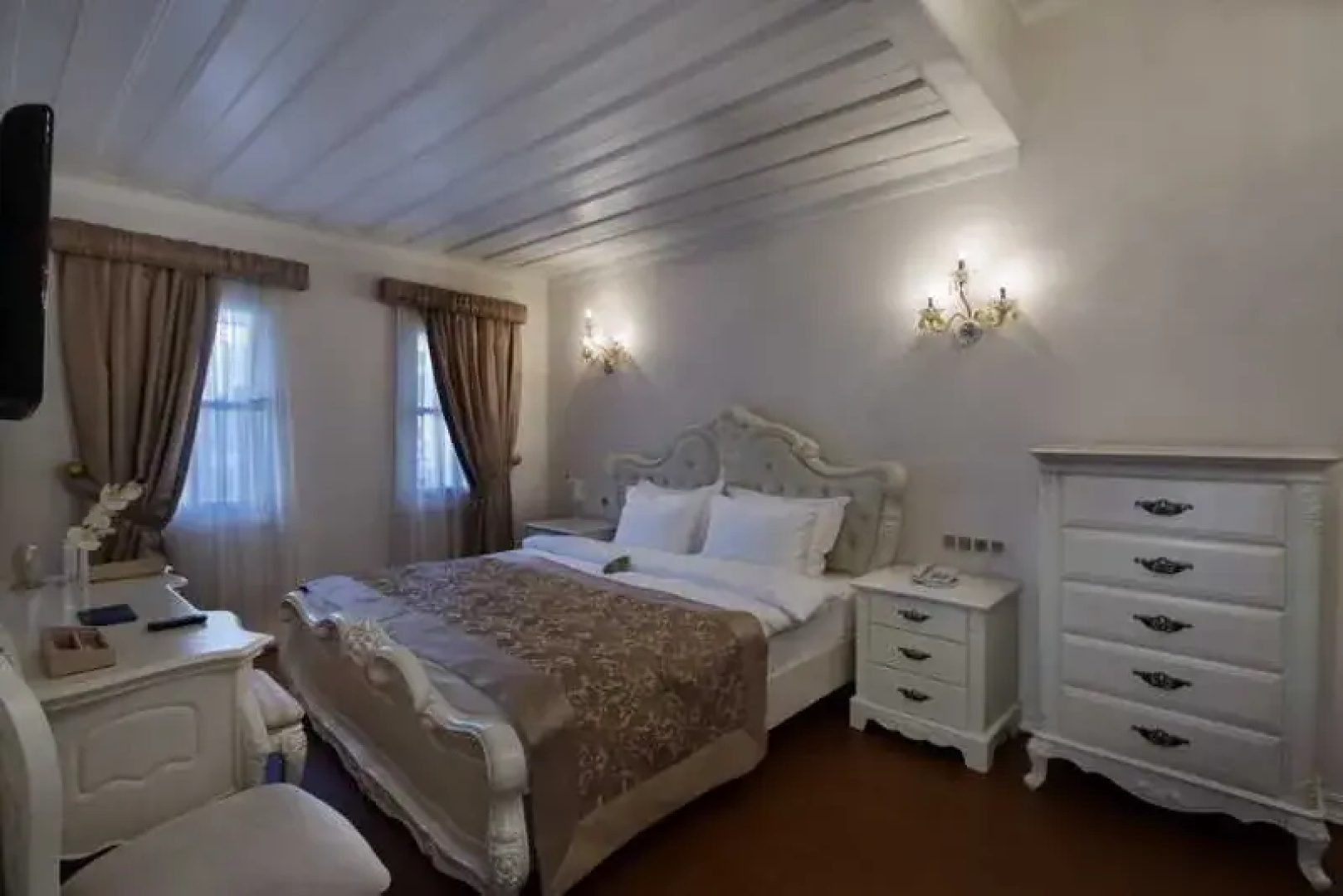 Elegance Dream