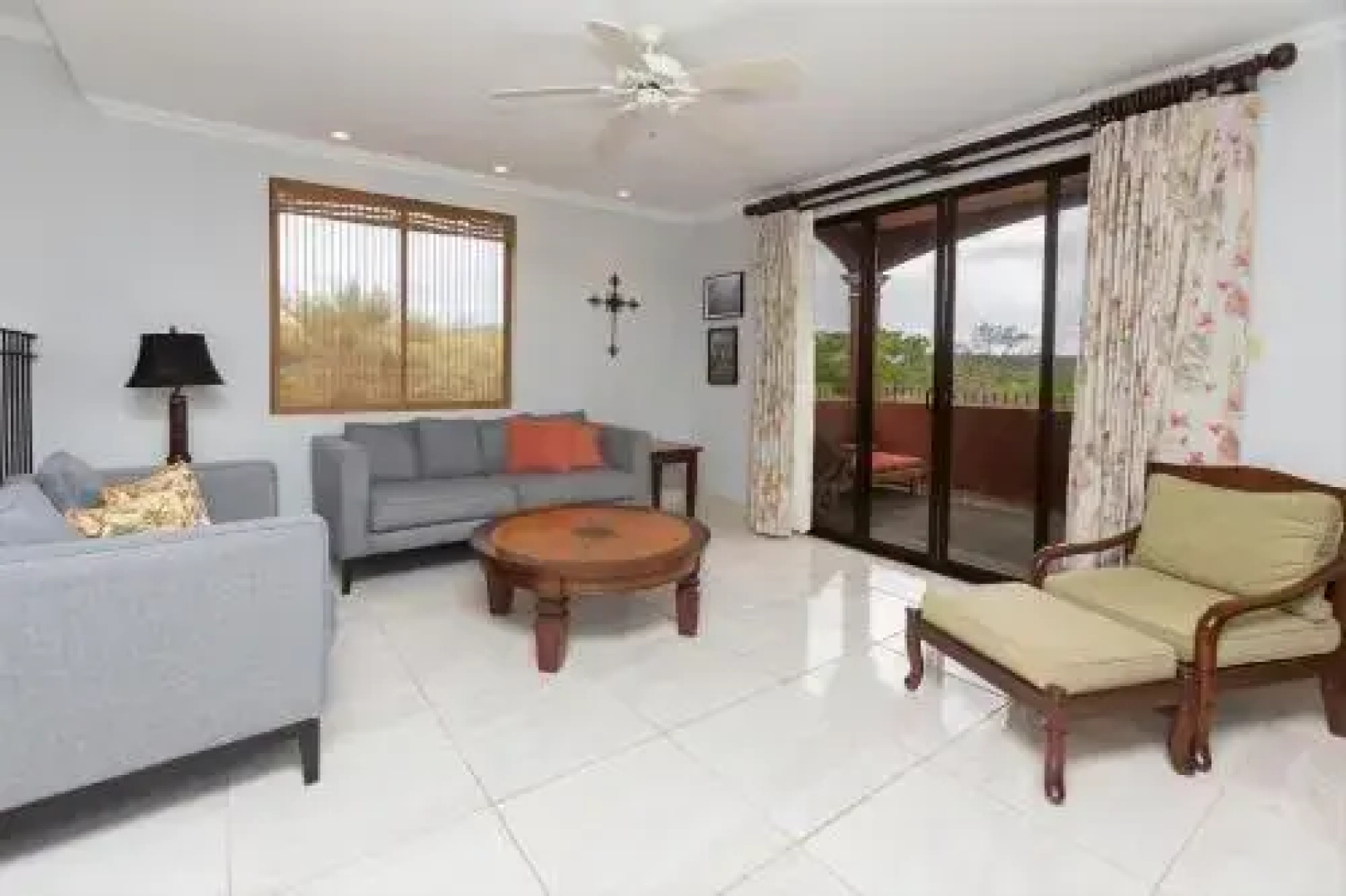 Luxury 3BR Condo with nice Oceanviews - Boug 1204