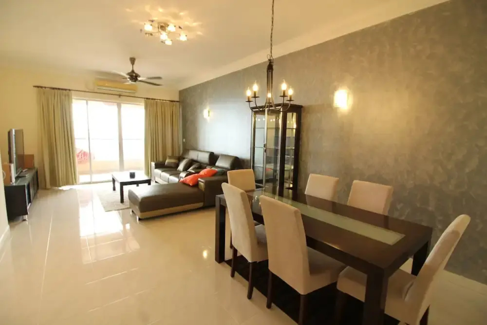 Seri Maya Walk to LRT Station by HnHCozy