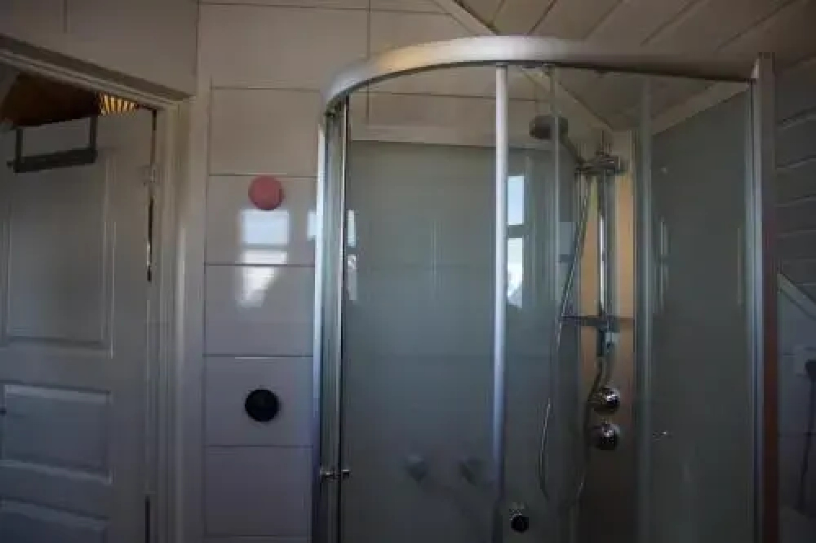 Aaroybukt Guesthouse