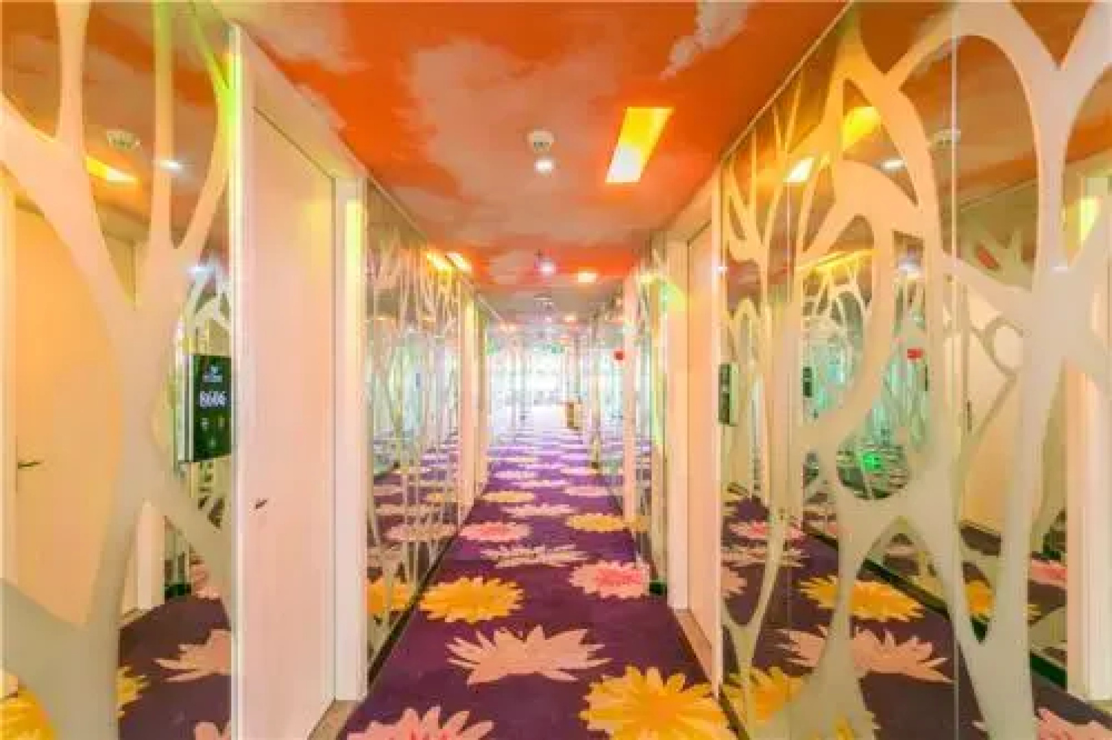Nihang Hotel