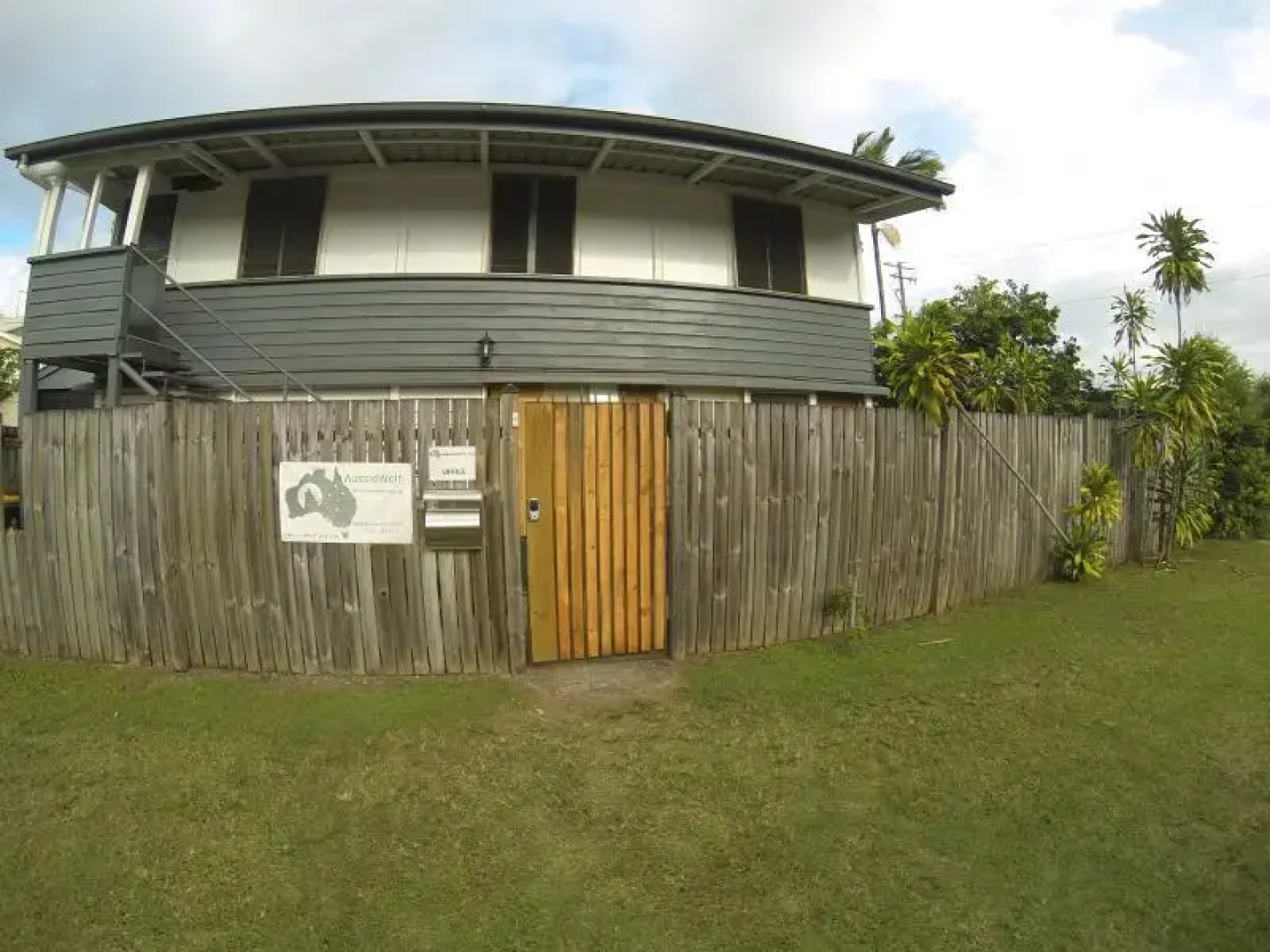 AussieWolf Share House