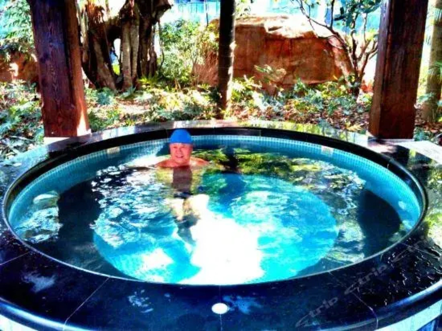 Dream Plus Apart Hotel & Youth Hostel