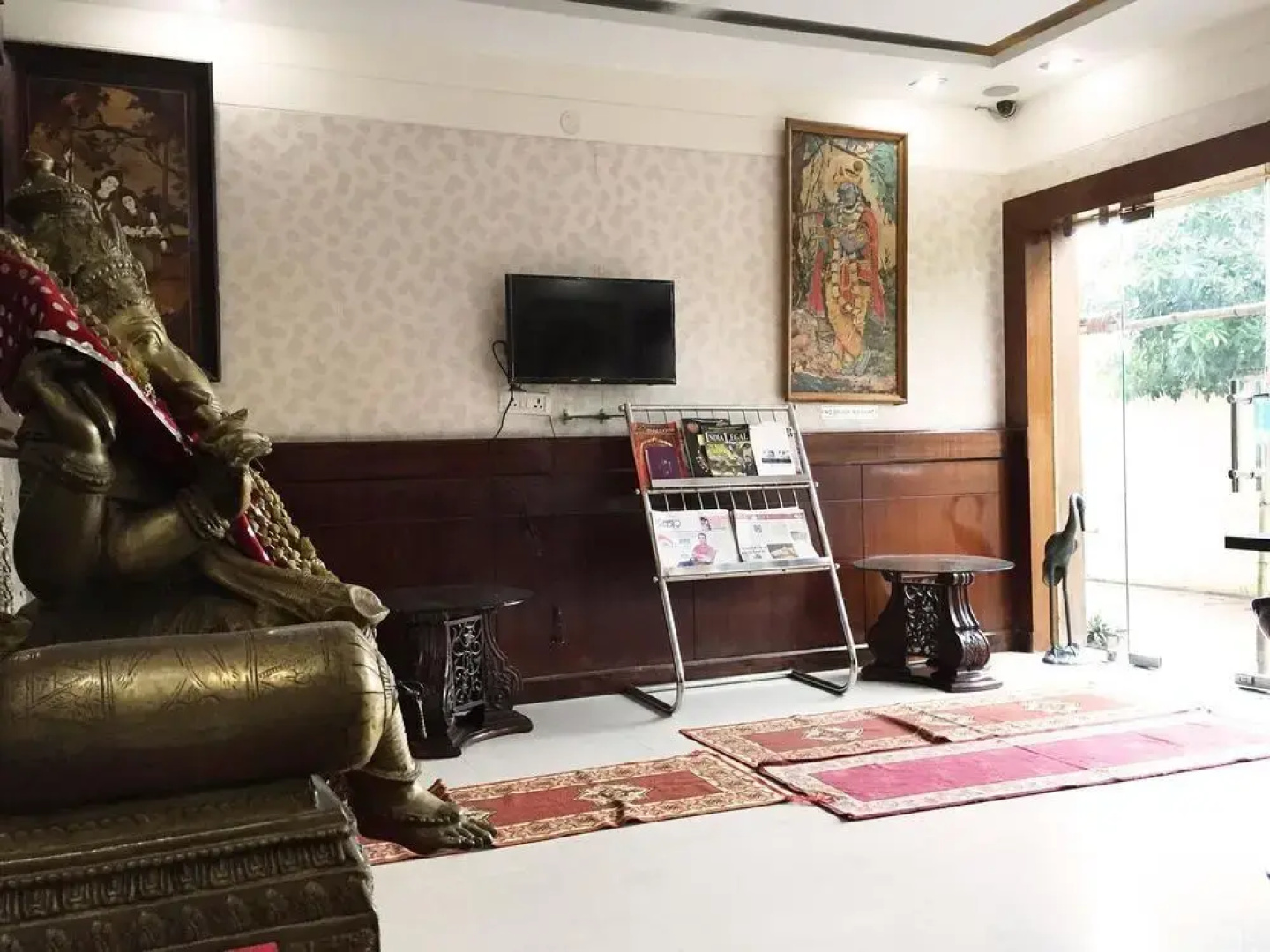 OYO Premium Bhakti Vedanta Marg