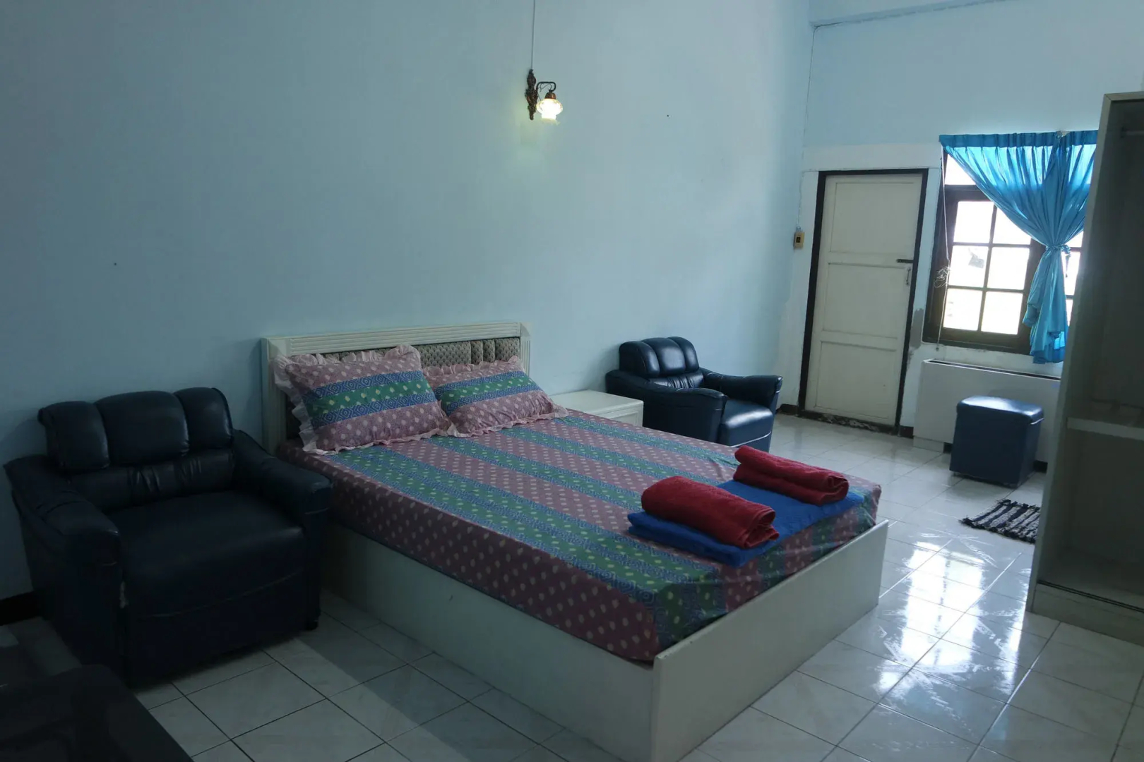 Valentine Home Koh Sichang