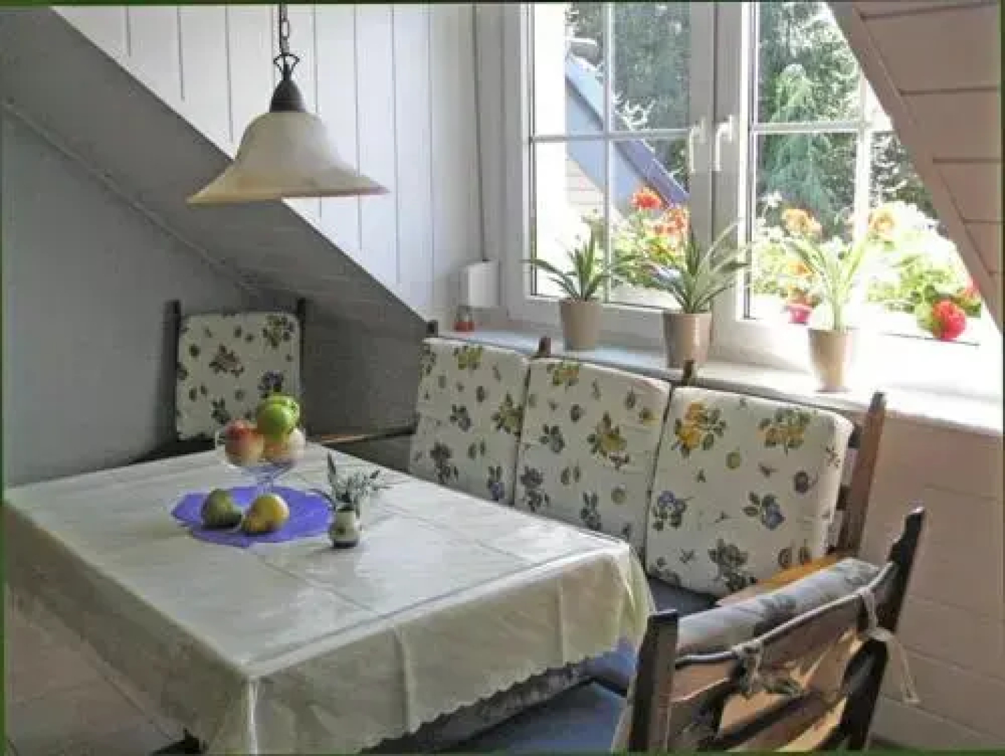 Eifelferien - Gaestezimmer, Ferienwohnungen - Haus Eden