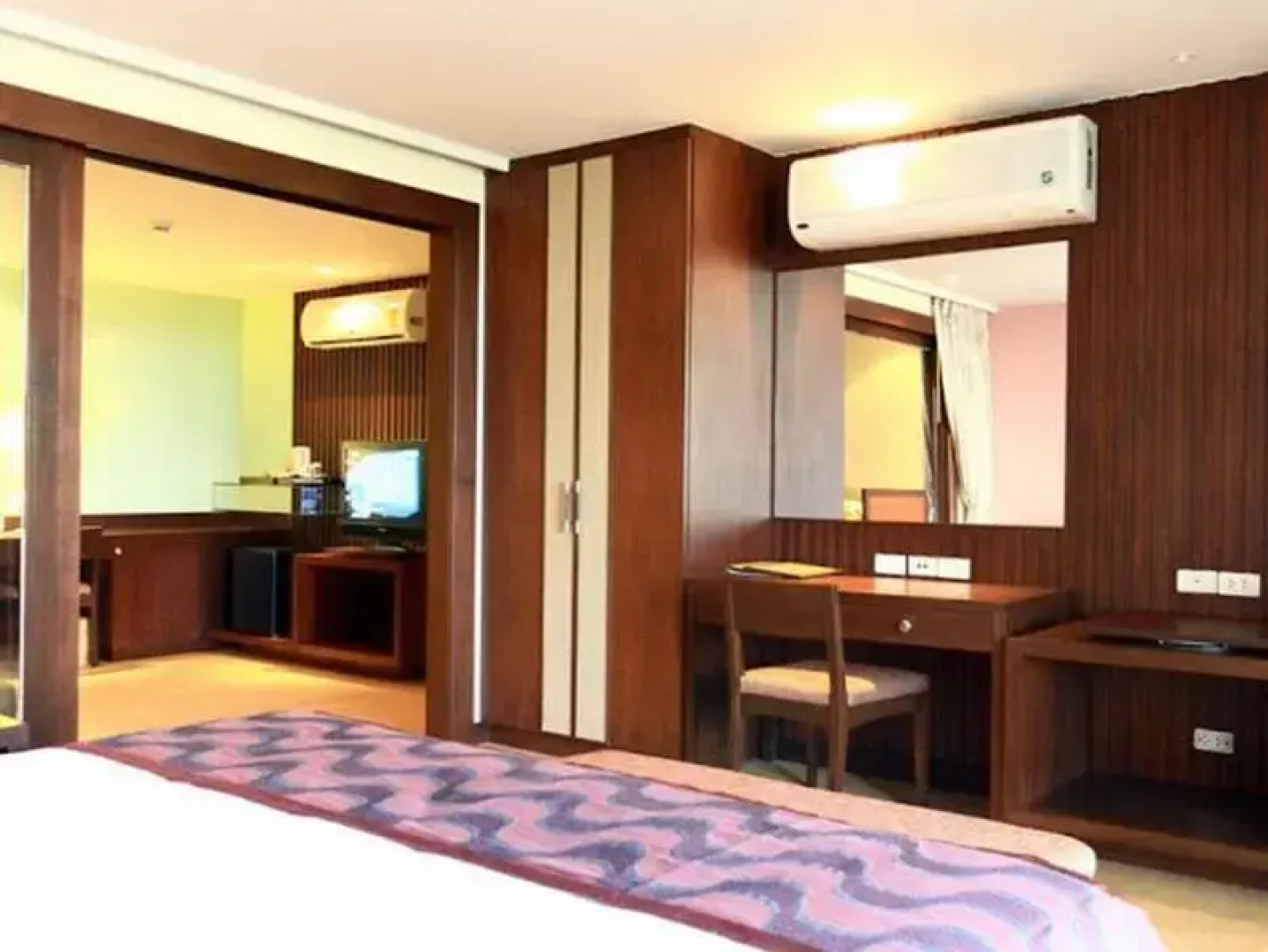 Salaya Pavilion Hotel