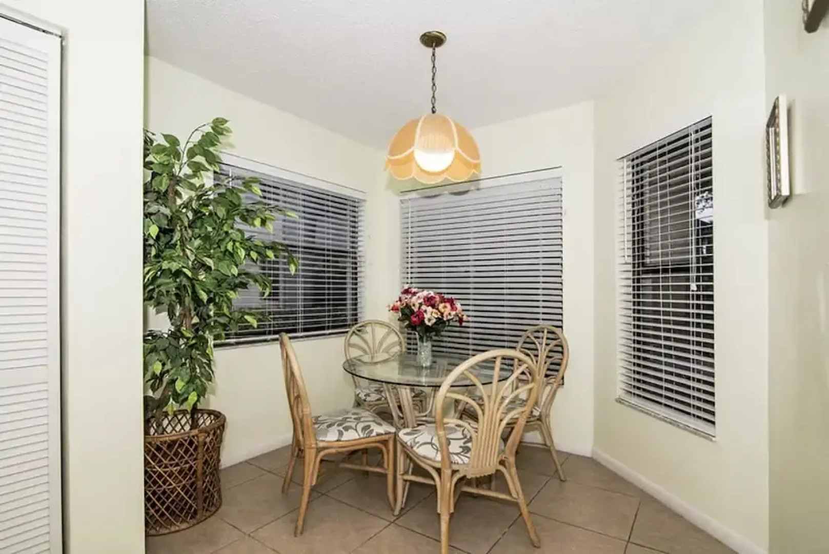 Shorewalk Condo 104 15min to Beach