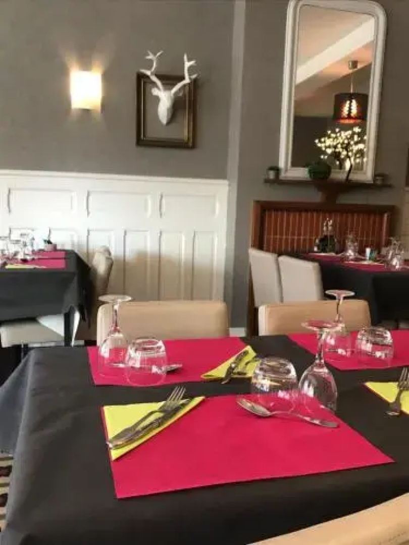 Hôtel Restaurant Le Saint Jean