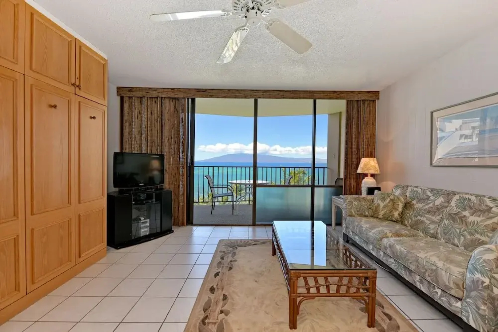 Valley Isle 902 by RedAwning