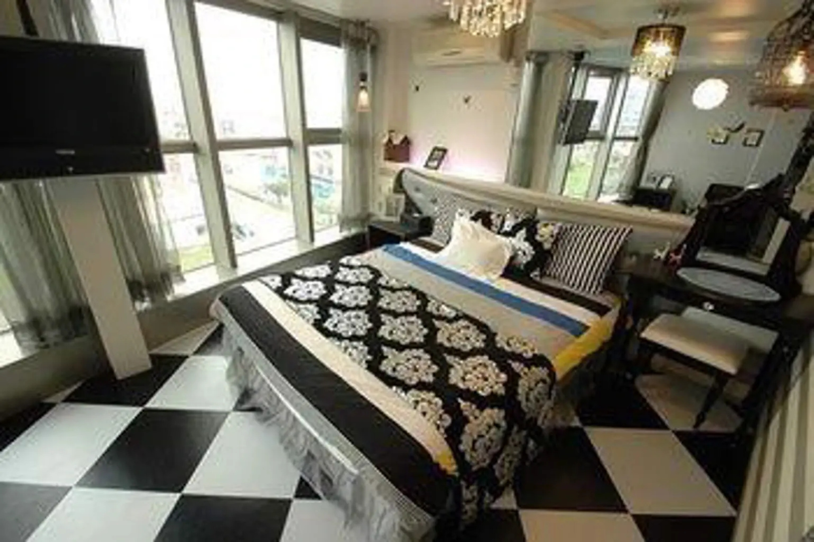 Sky Bar B&B