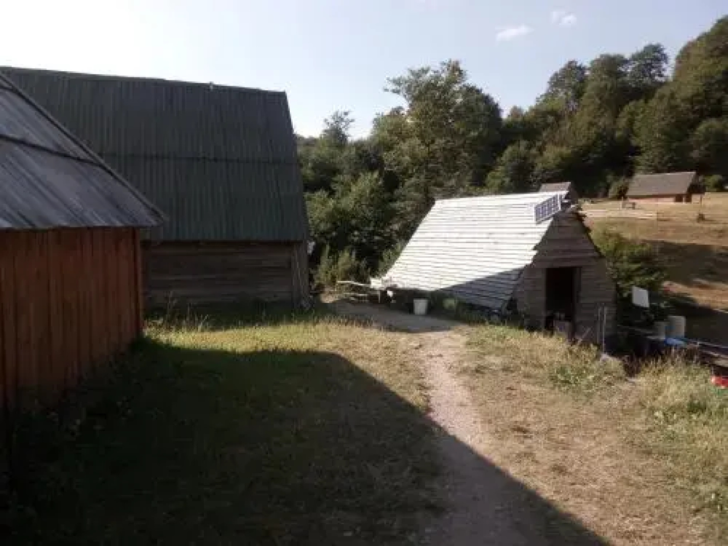 Eco Village Goles