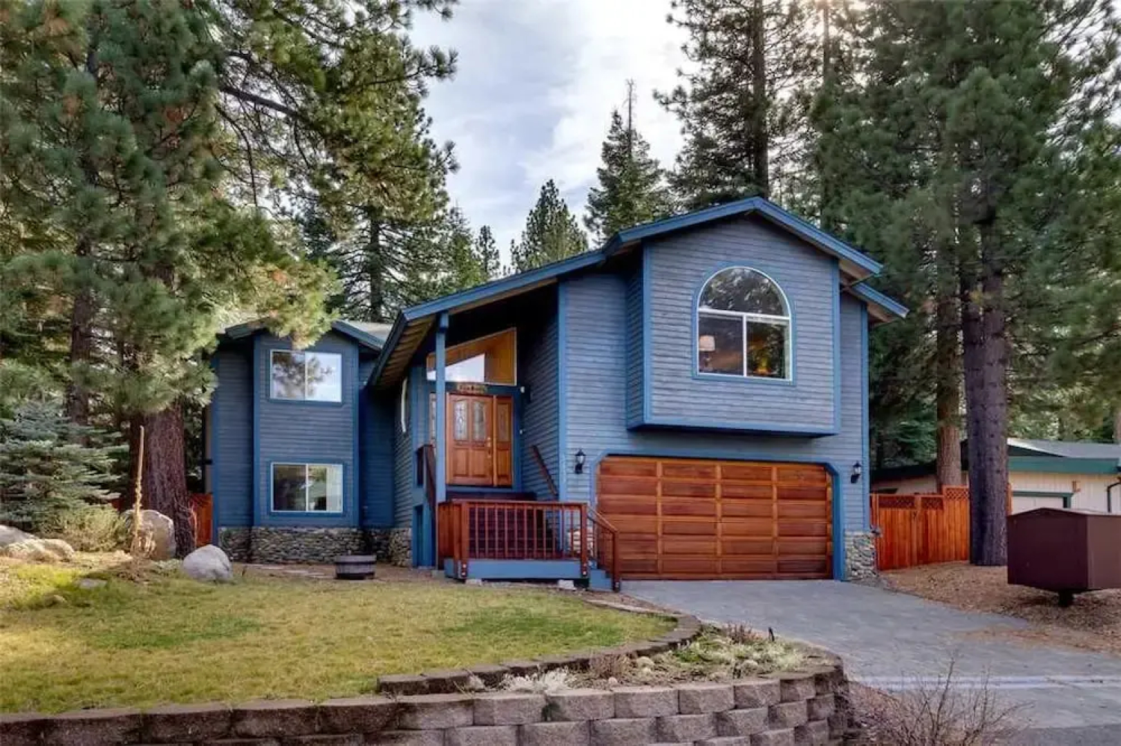 Tahoe Villa Bonita by RedAwning