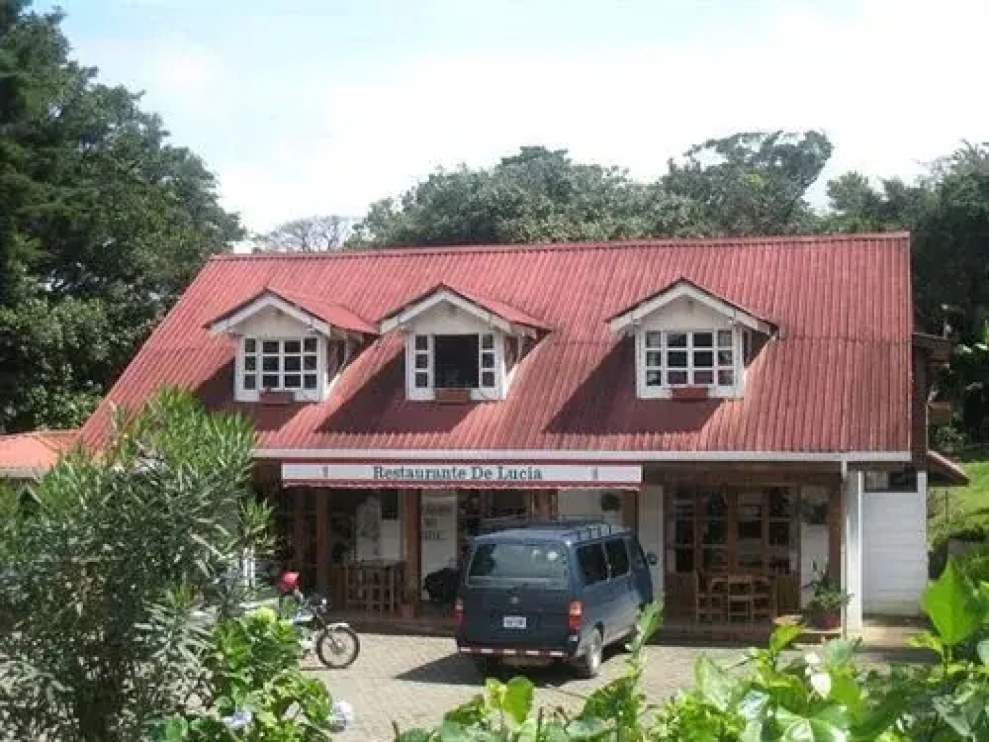 De Lucia Inn