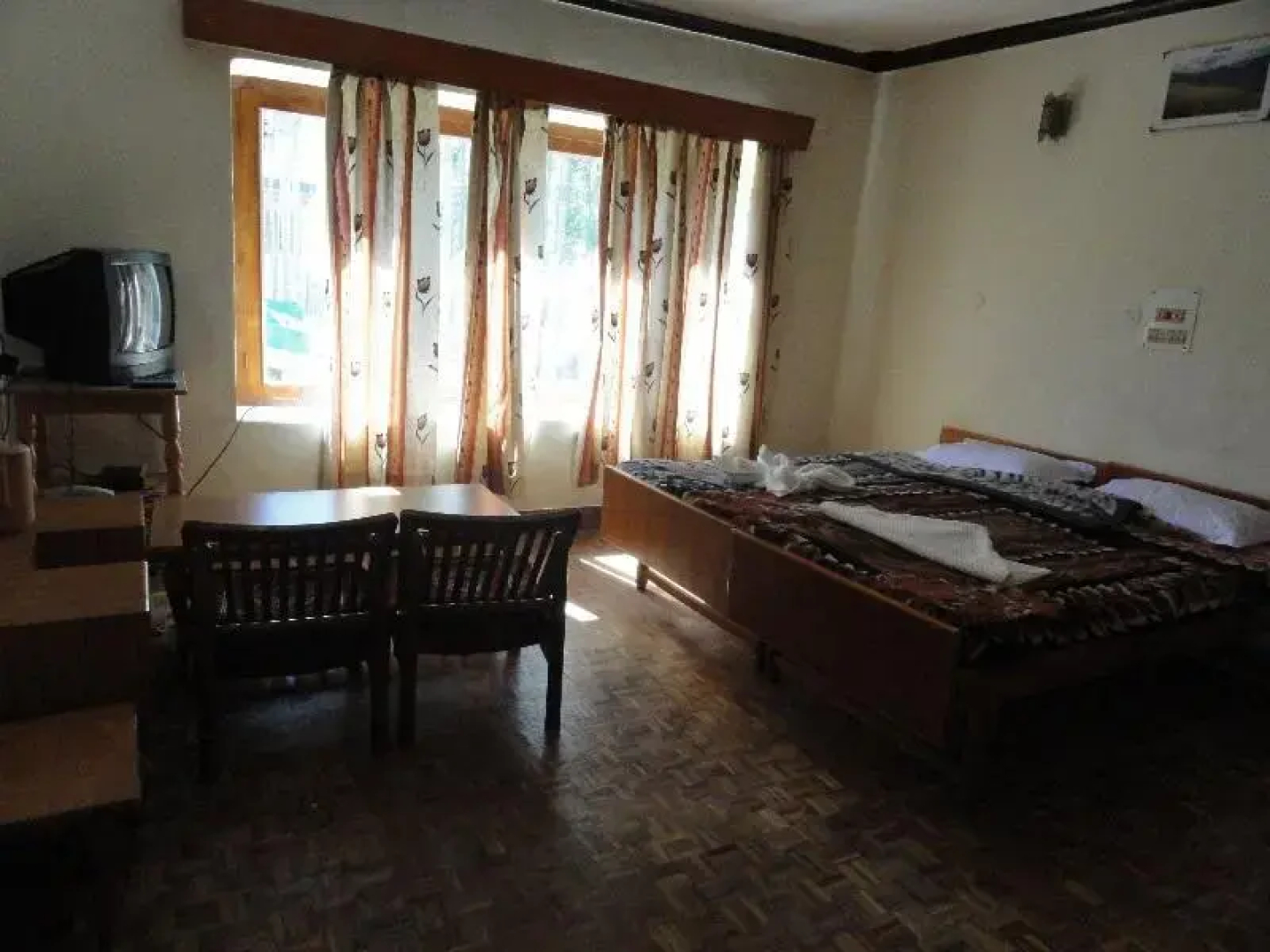 Hotel Nirvana Palace