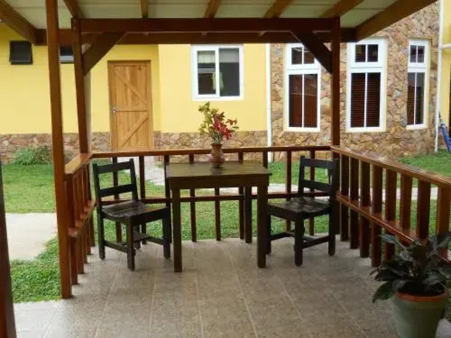 Marfi Inn