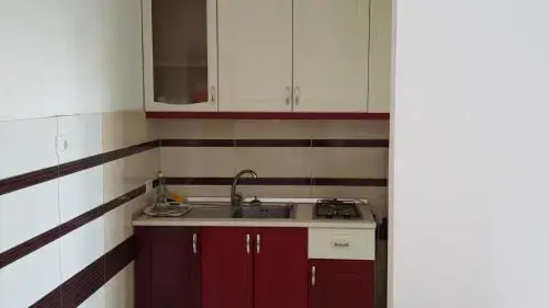 Dhoma Dhe Garsonjere