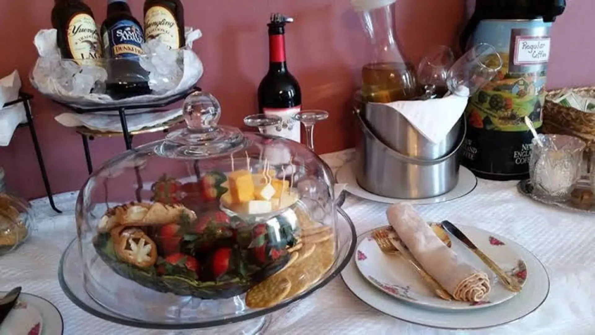 The Heritage House Inn Bed & Breakfast