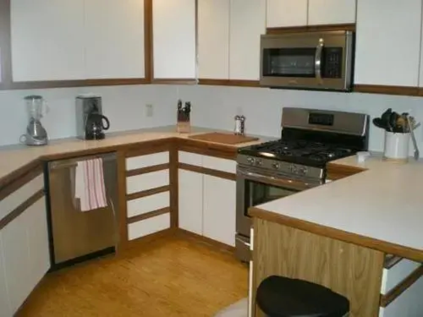 306 W Cooper-Cozy Cabana