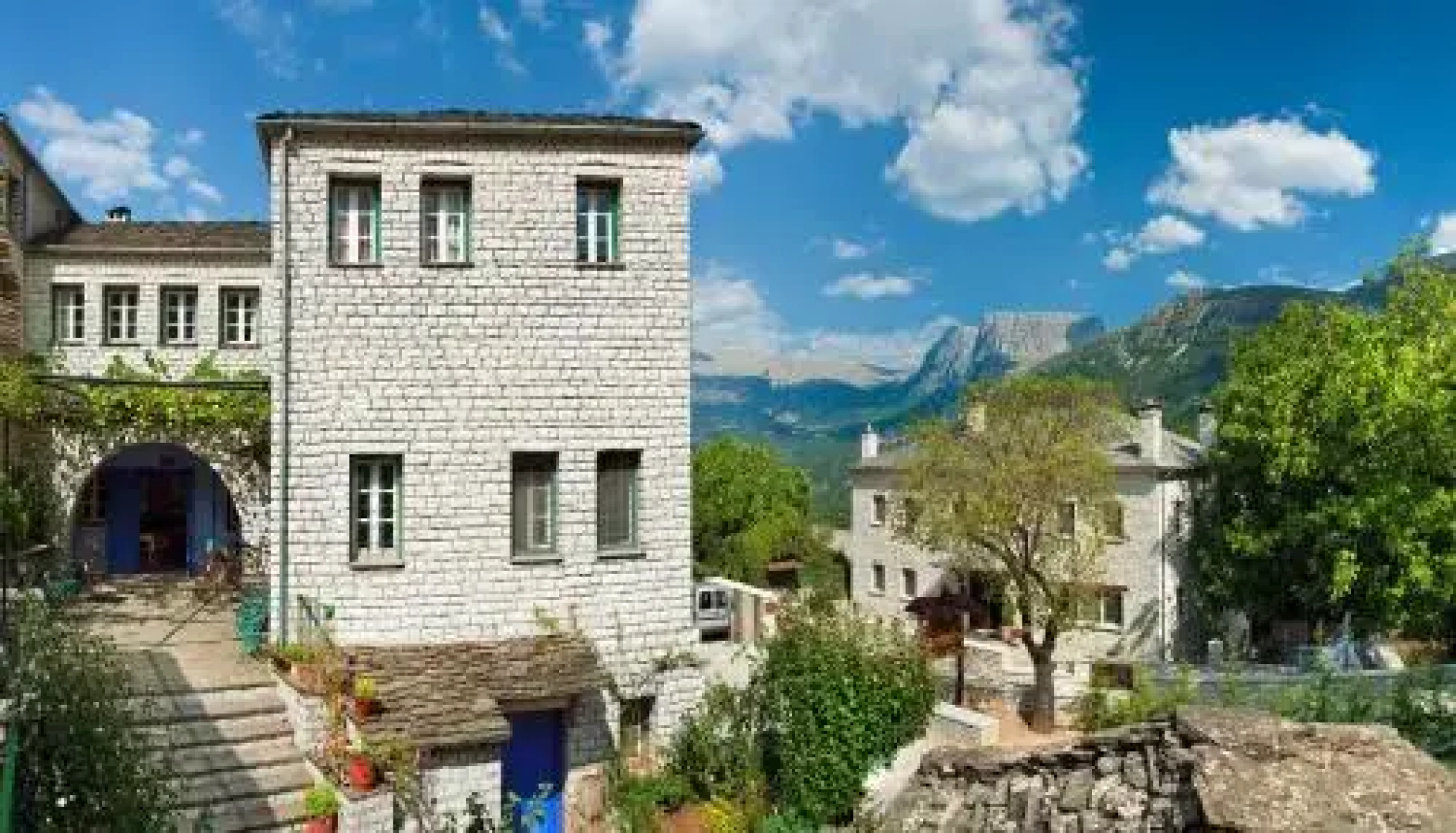 Zissis Hotel