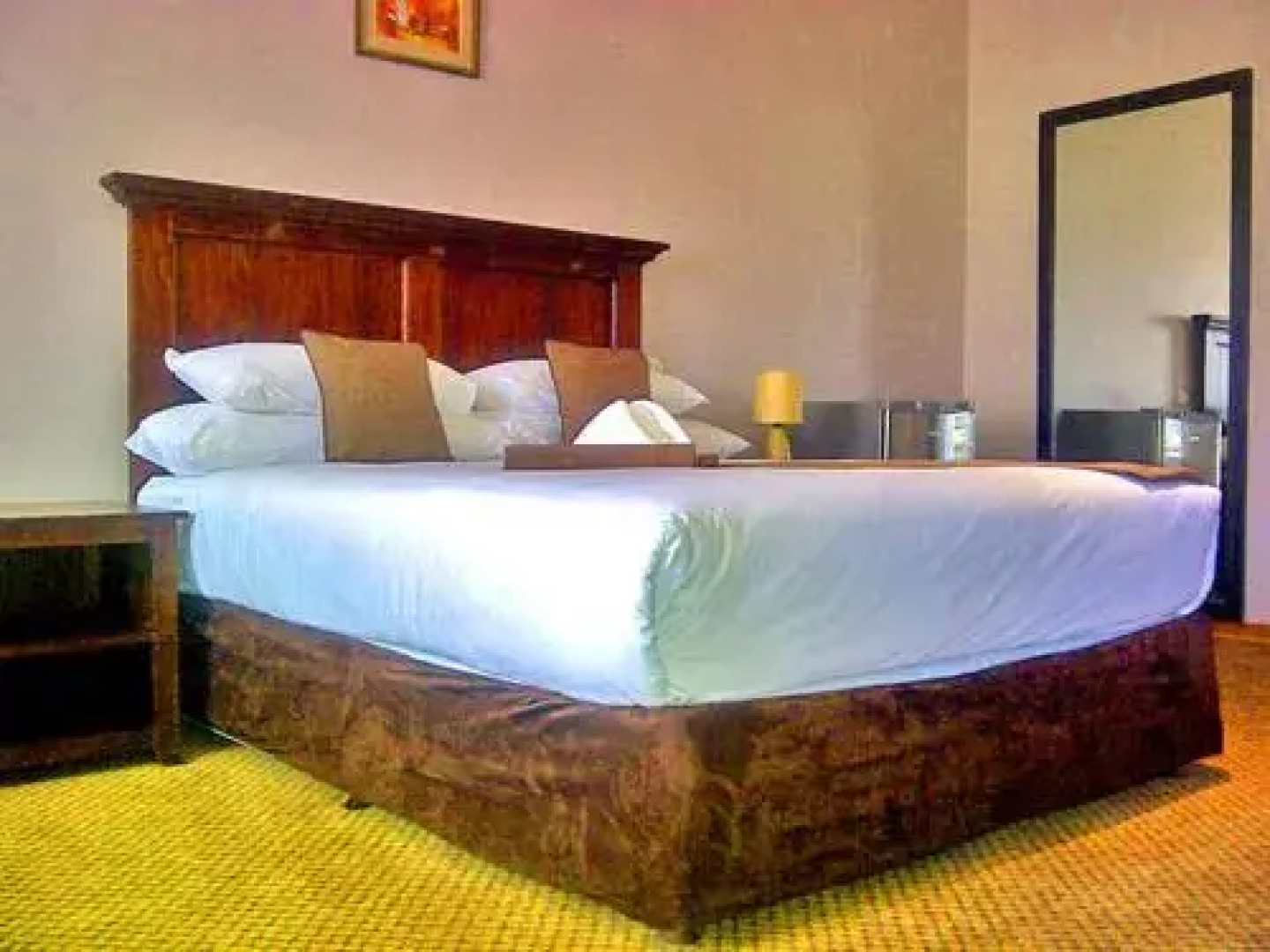 Senthaga Guest Lodge