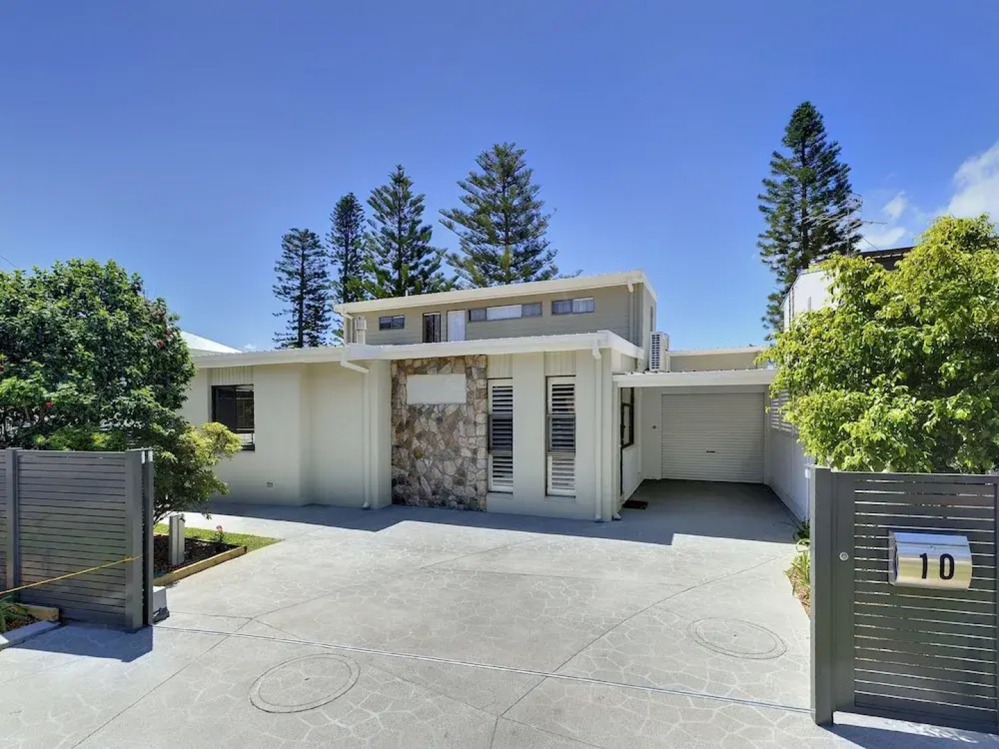 Whispering Sands at Corlette - 2