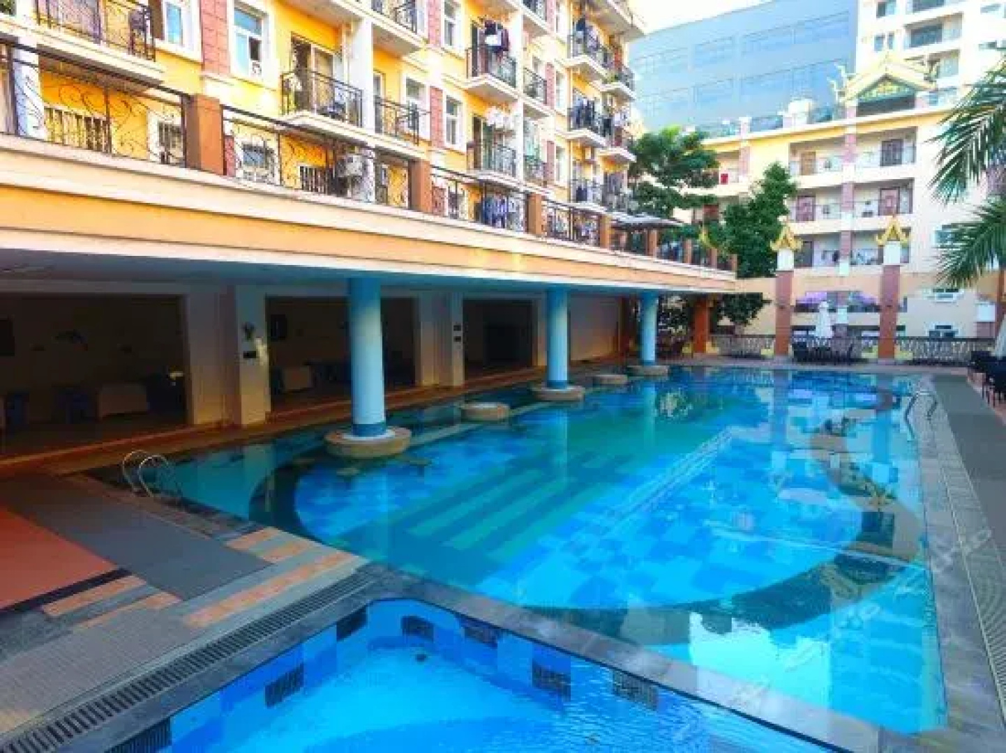 King Land Hotel