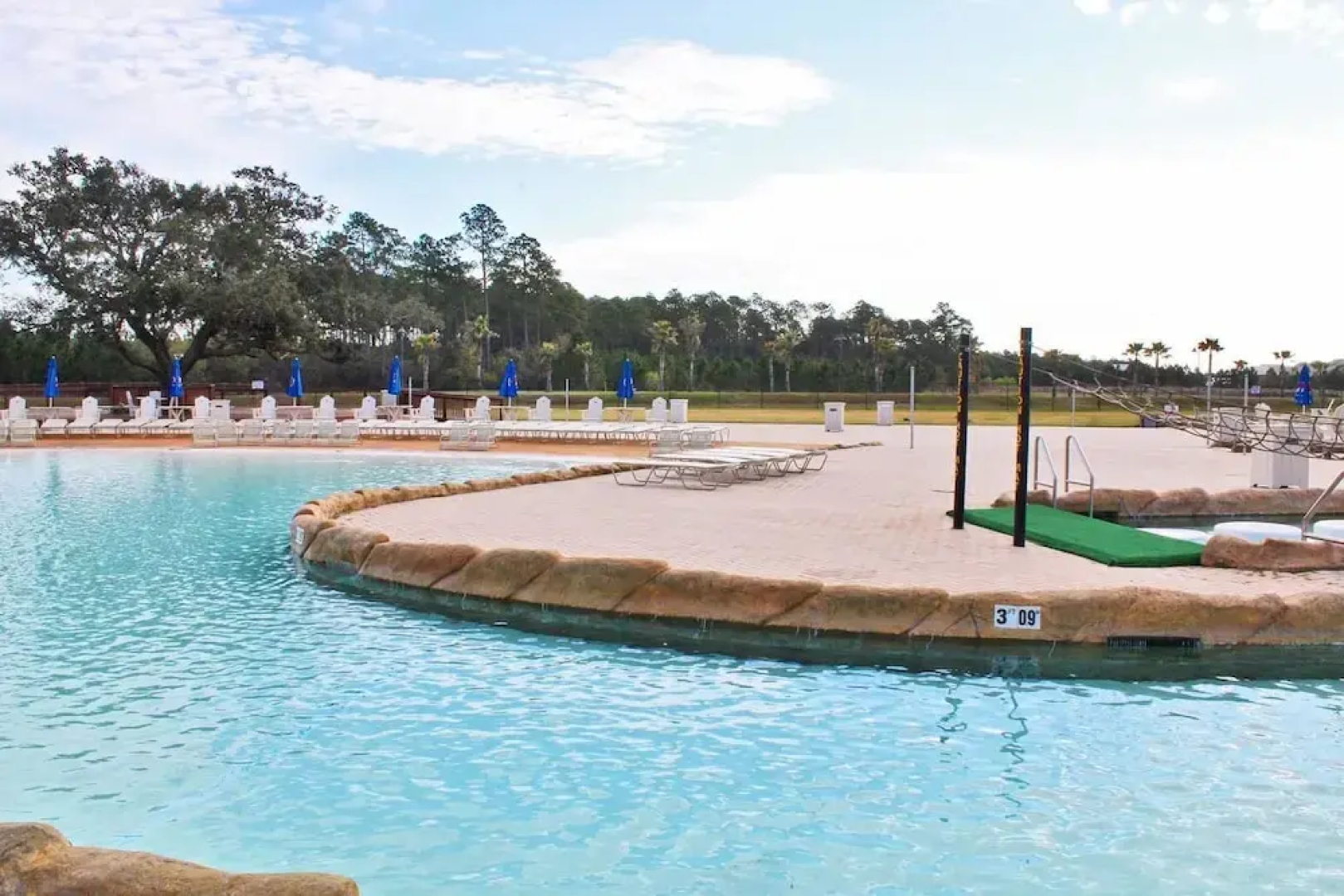Wharf 405 - 2 Br condo