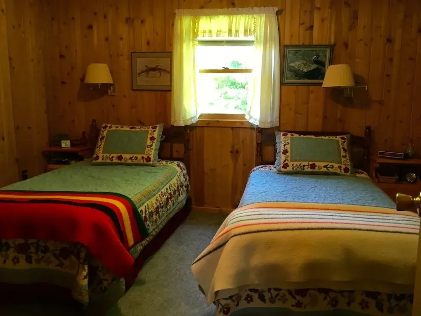 Picturesque Island Cottage 2 Bedrooms 2 Bathrooms Home