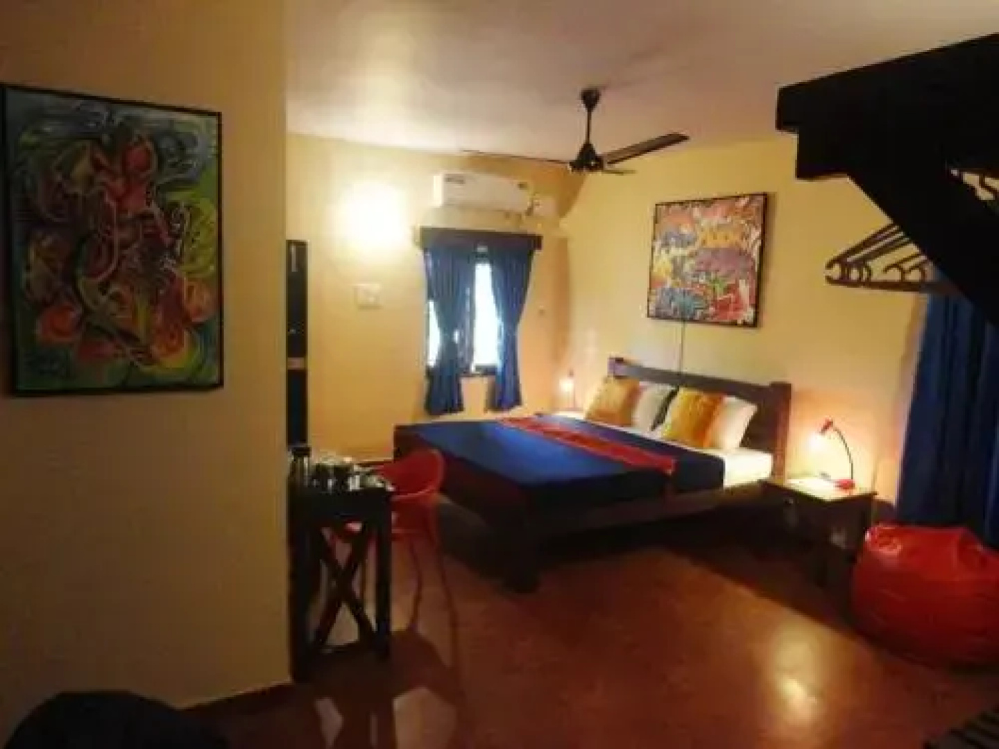 Yuppi Hippi Hideout