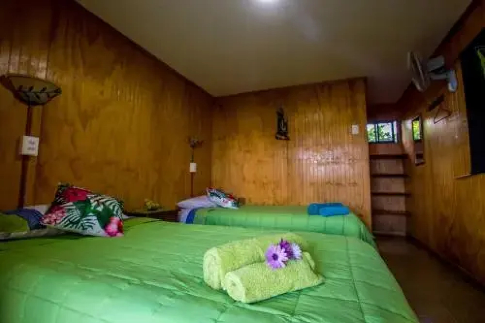 Hostal y Cabañas Tojika