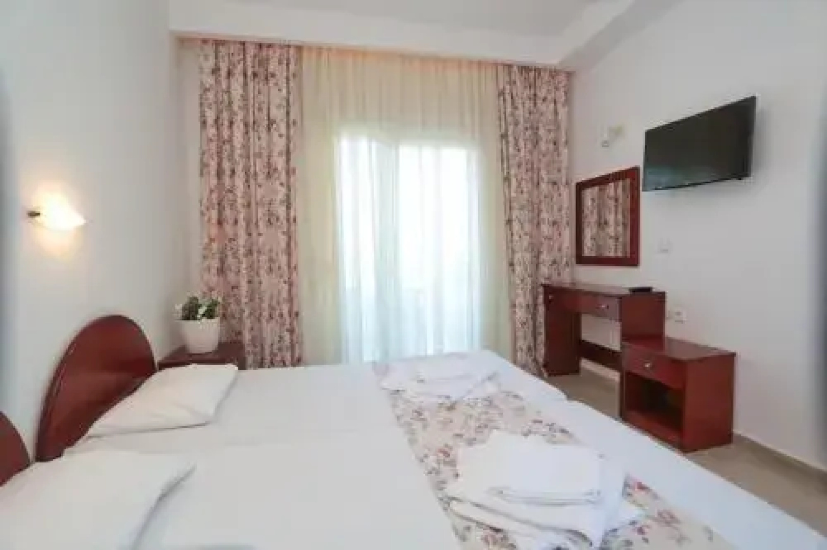 Dionisos Resort
