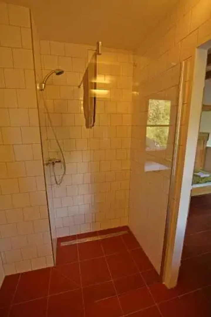 Malběnka - chata na skále pod hradem Kokořín