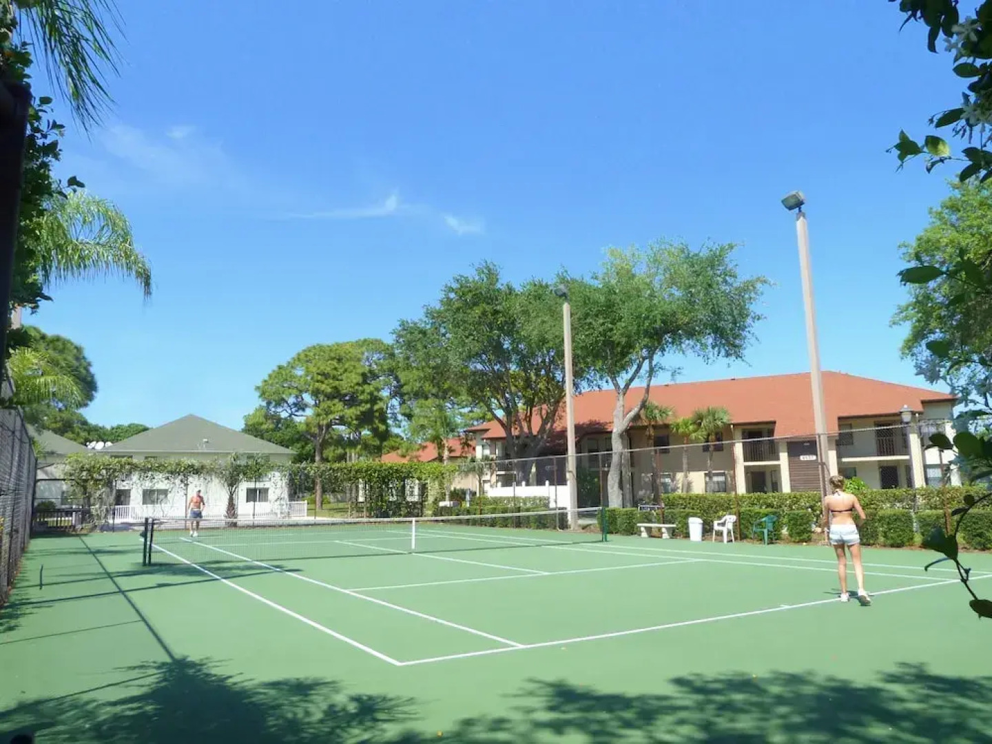 4515 Shorewalk Updated First Floor Condo