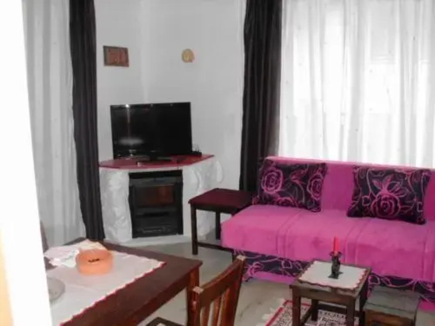 Aparthouse Ani