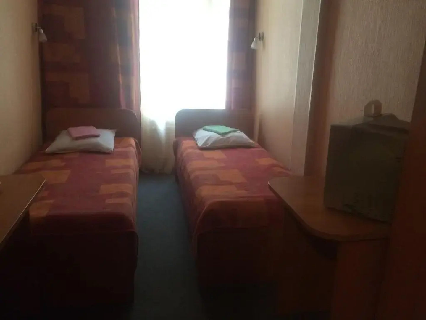 Рядом с Восстания