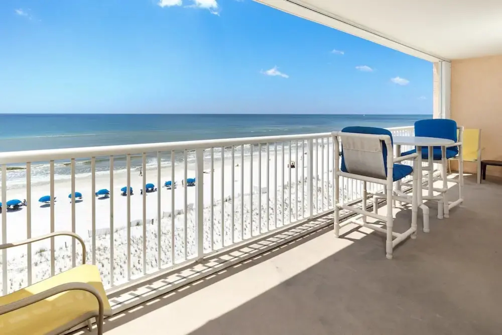 Islander 6011 by RedAwning