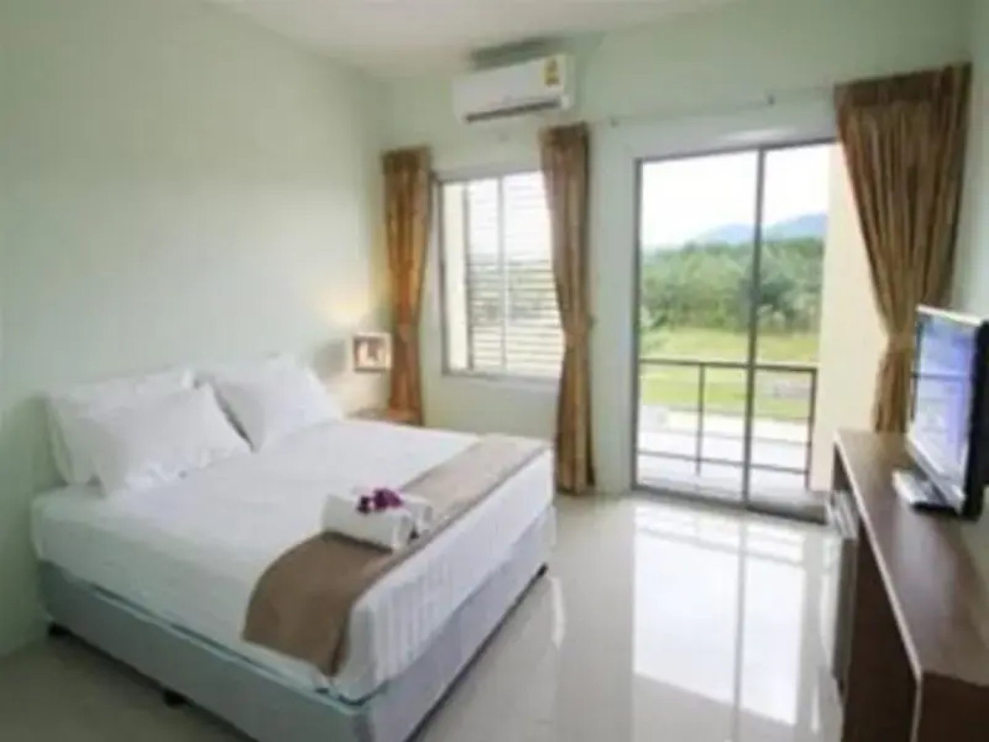 Palm Hill Resort