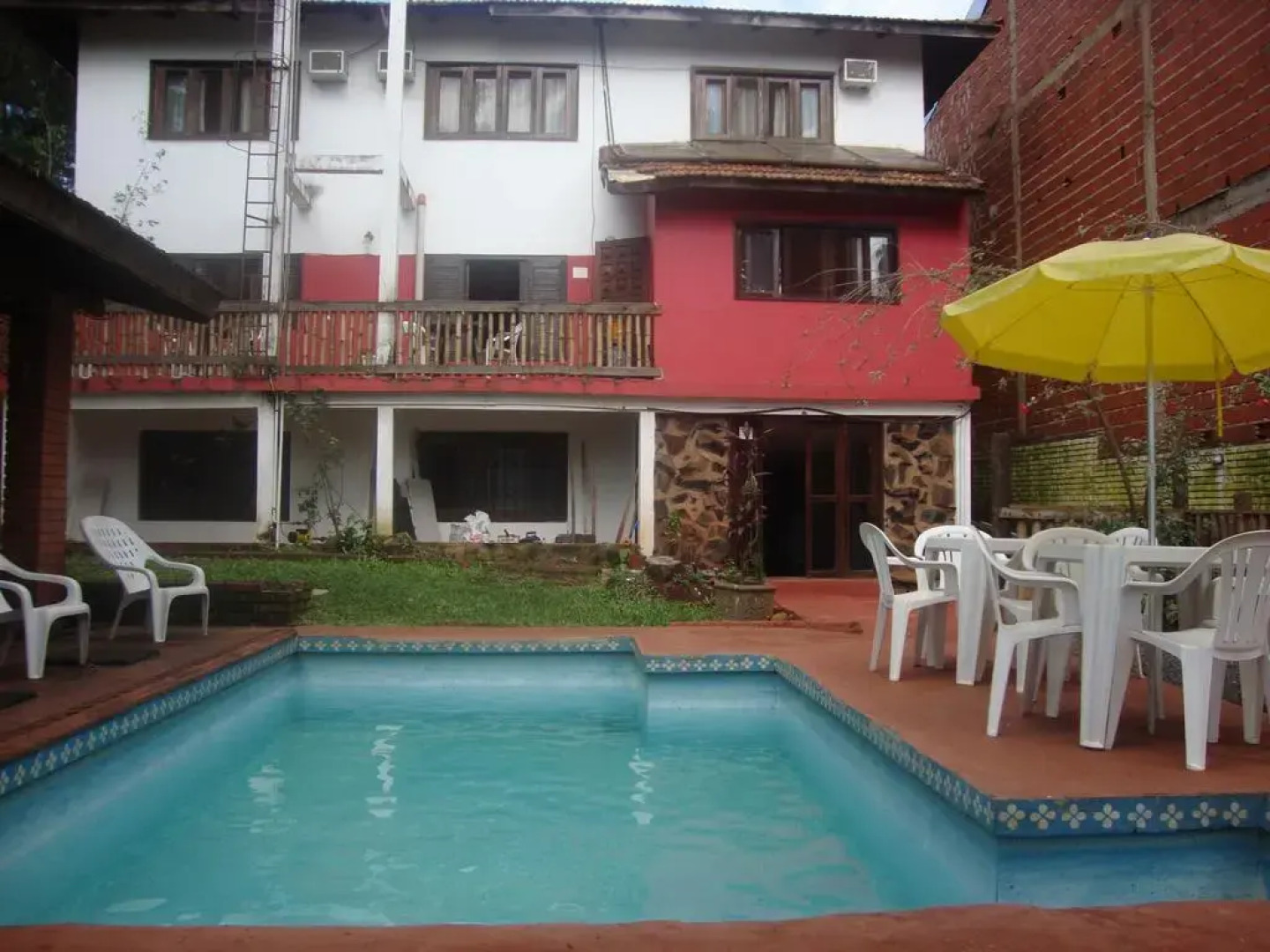 El Guembe Suites