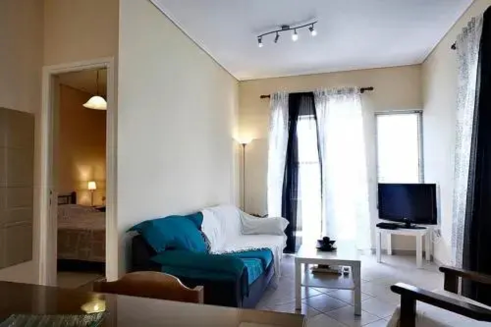 Sunday Apartments