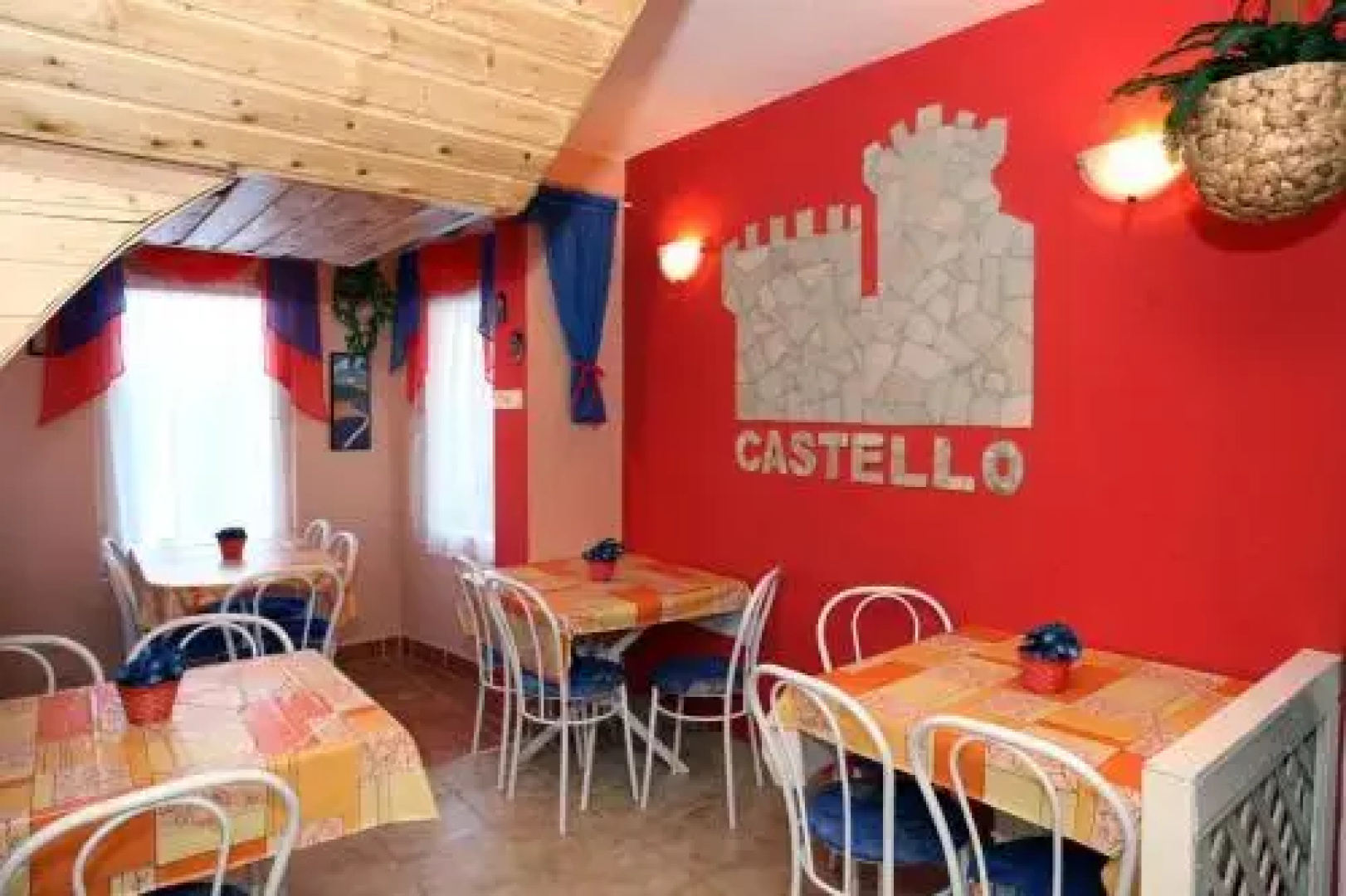 Castello Vendég és Apartmanház