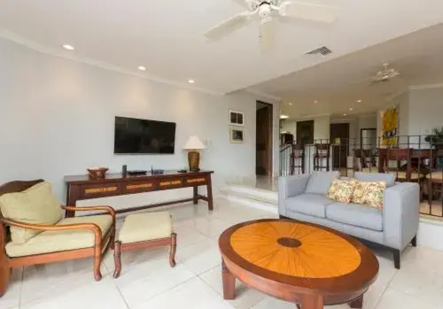 Luxury 3BR Condo with nice Oceanviews - Boug 1204