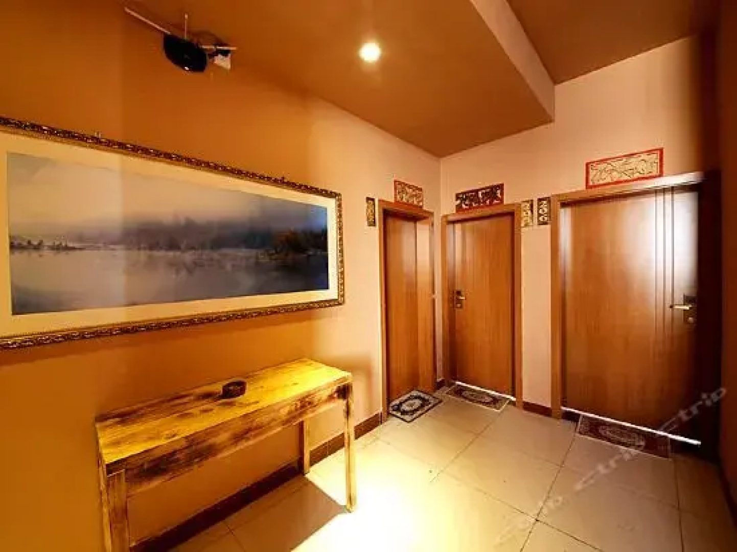 Shangri-La Cedar Inn