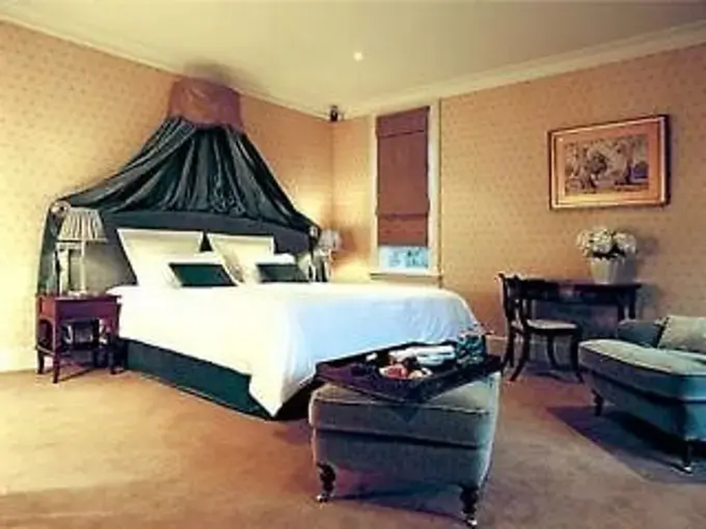 Huntley Lodge