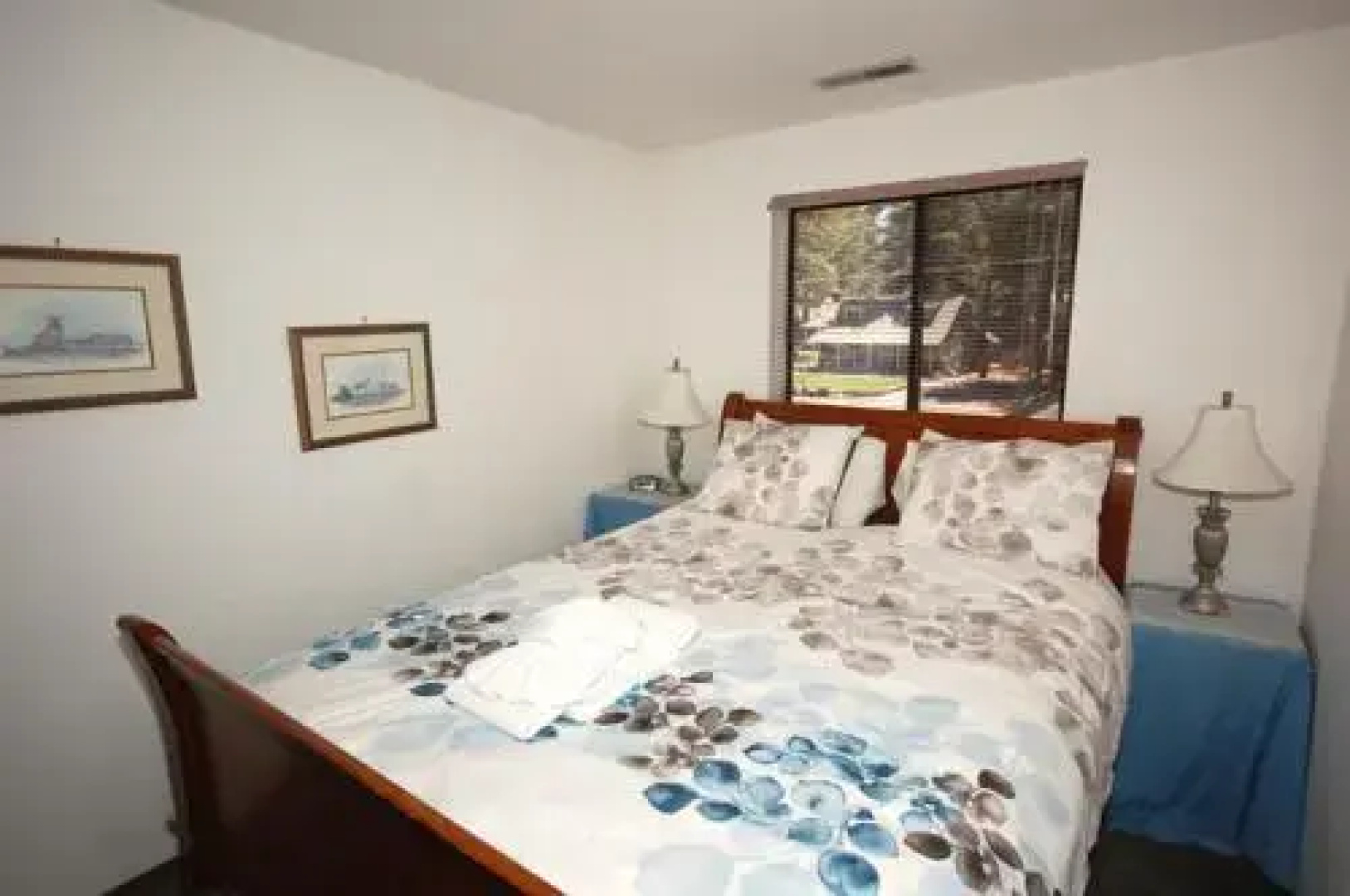 Lakeview Avenue Holiday home