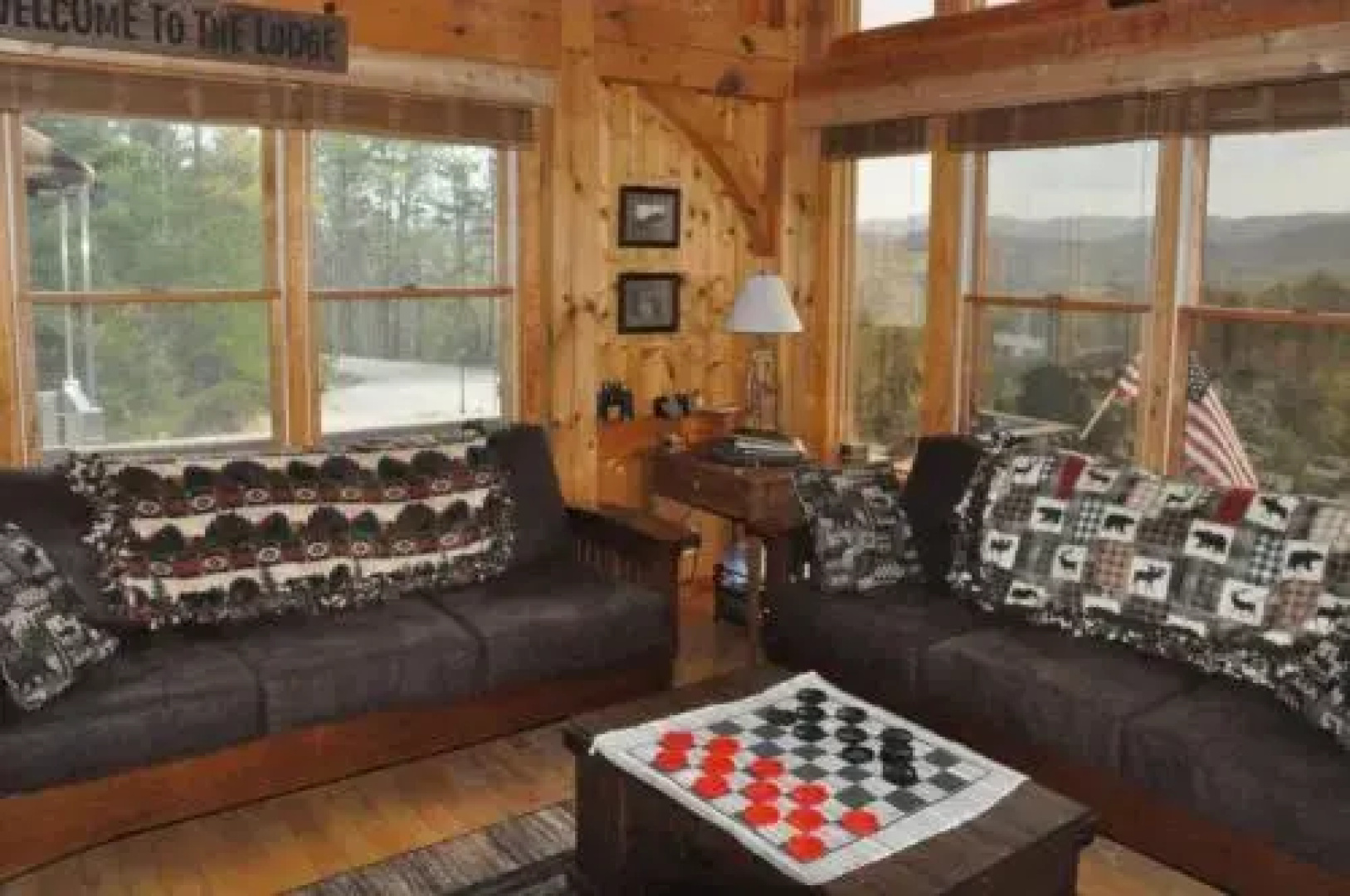 Blueberry Cottage - 4 Br home by RedAwning
