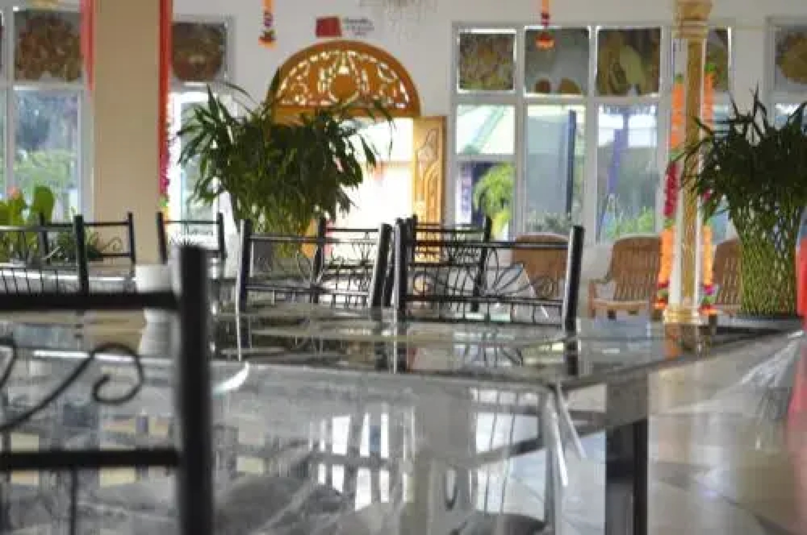 Gnanam Holiday Inn