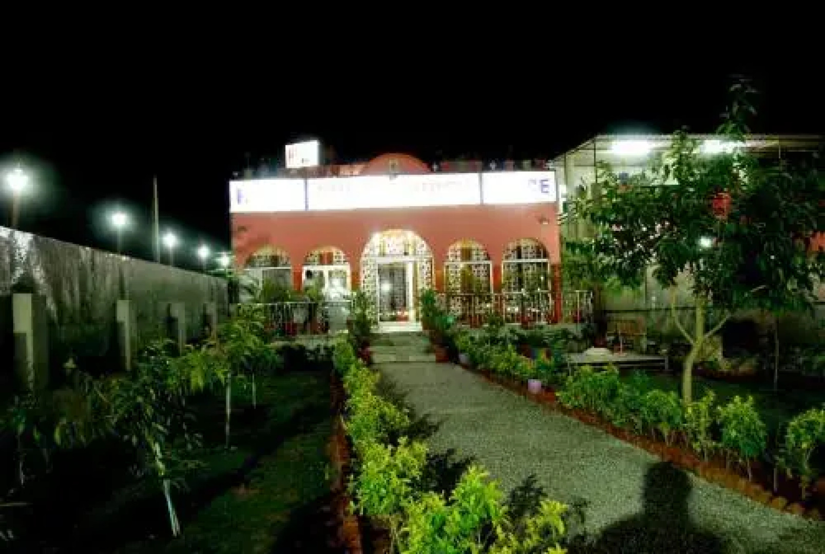 Hotel Dwarkadhish Palace