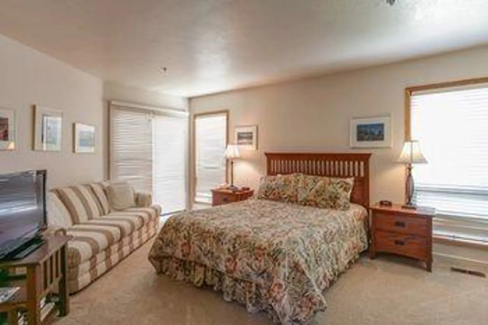 Fawn Grove by Alpine Ski Properties