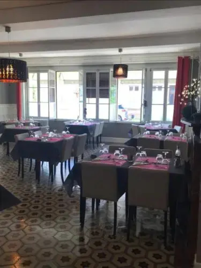 Hôtel Restaurant Le Saint Jean